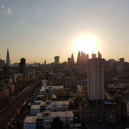Modern 1 Bedroom Apartment In E1 With Great Views London Eksteriør bilde