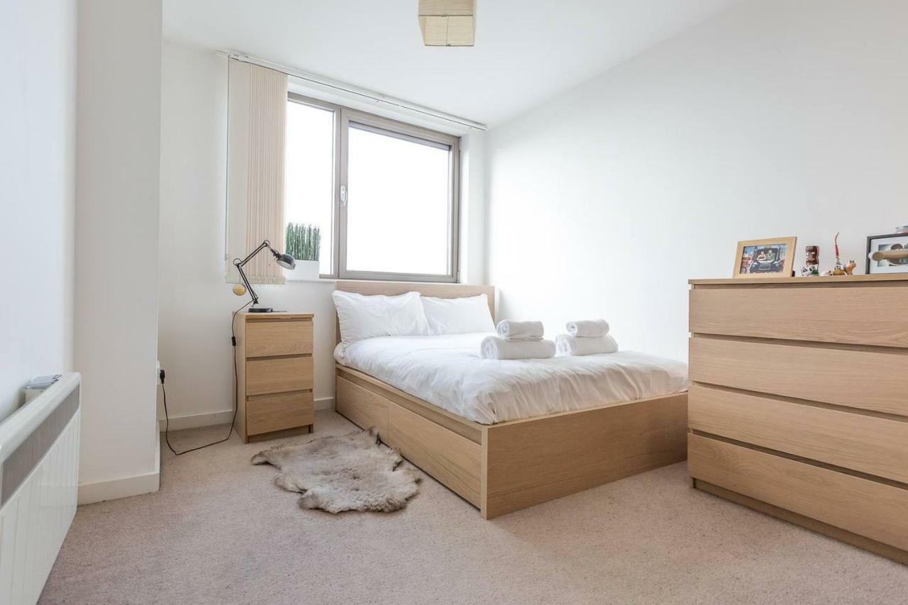 Modern 1 Bedroom Apartment In E1 With Great Views London Eksteriør bilde