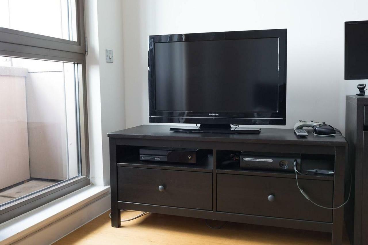 Modern 1 Bedroom Apartment In E1 With Great Views London Eksteriør bilde