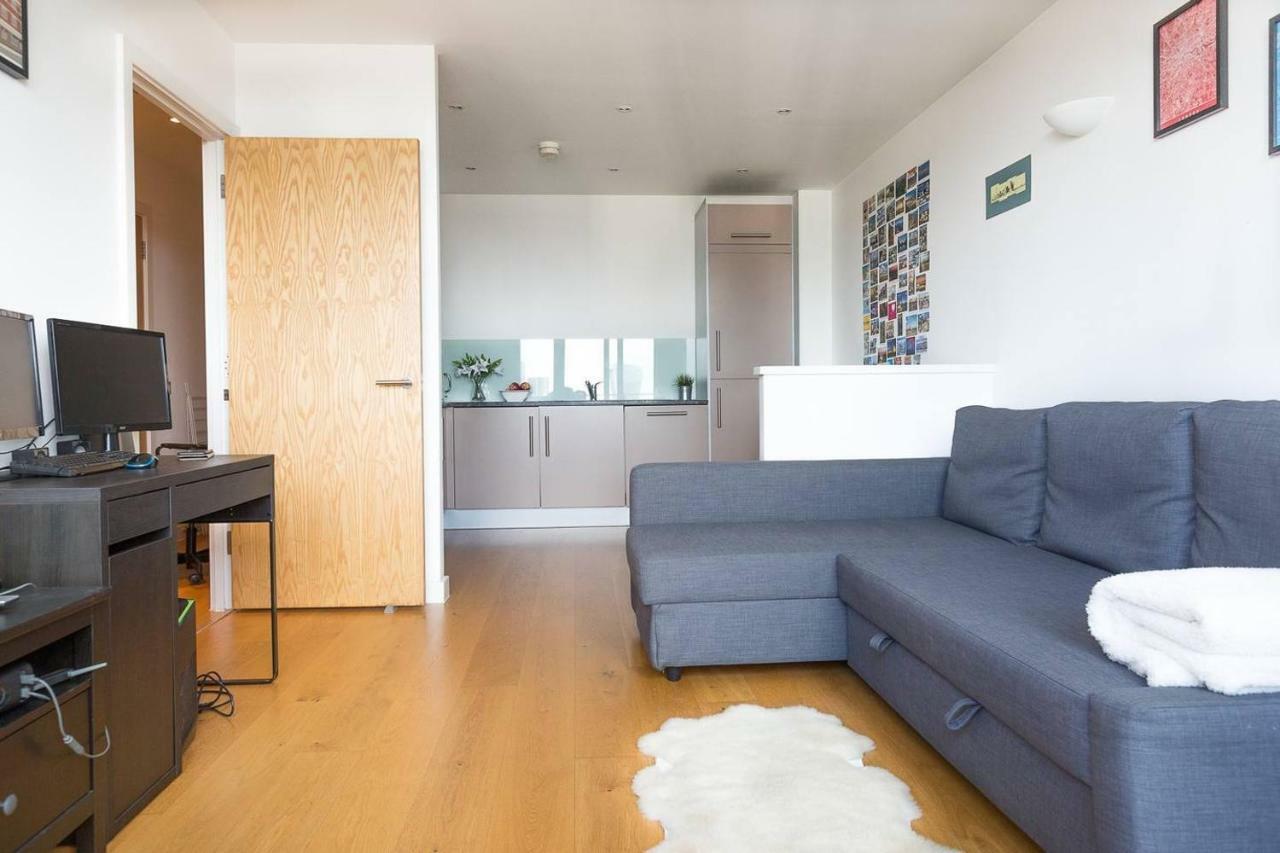 Modern 1 Bedroom Apartment In E1 With Great Views London Eksteriør bilde